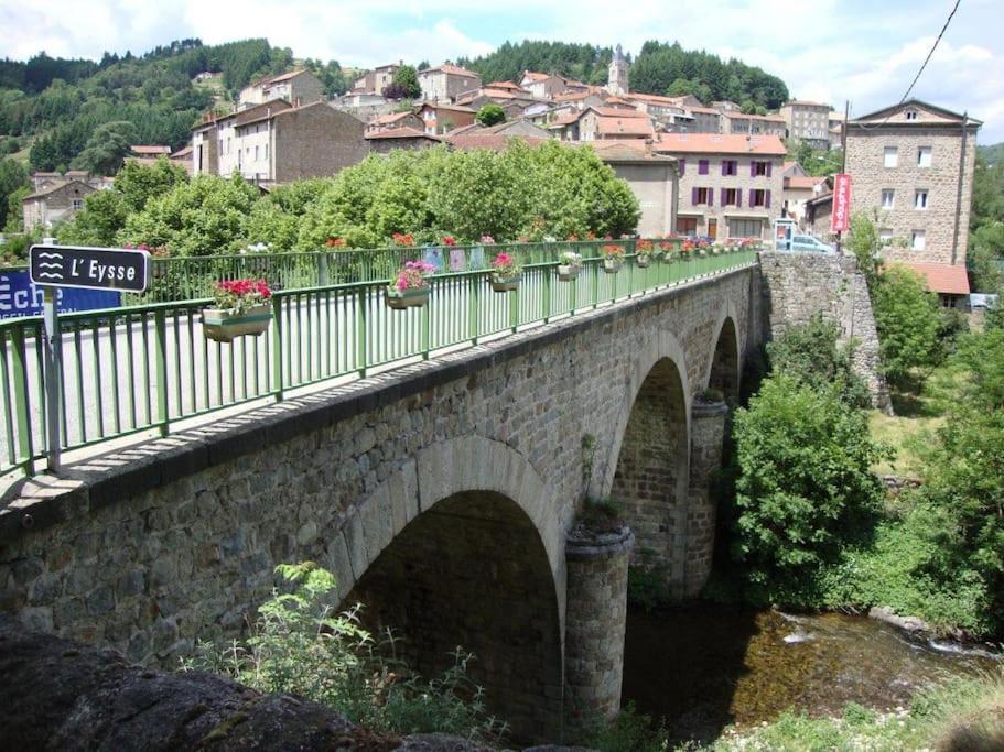 2 Chambres D'Hotes Avec Kitchenette, Frigo, Dolce Via Saint-Martin-de-Valamas Exterior photo